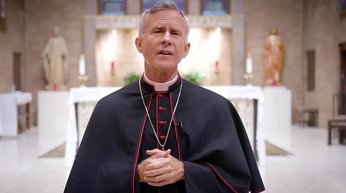 Em decisão muito rara, Papa demite bispo conservador do Texas